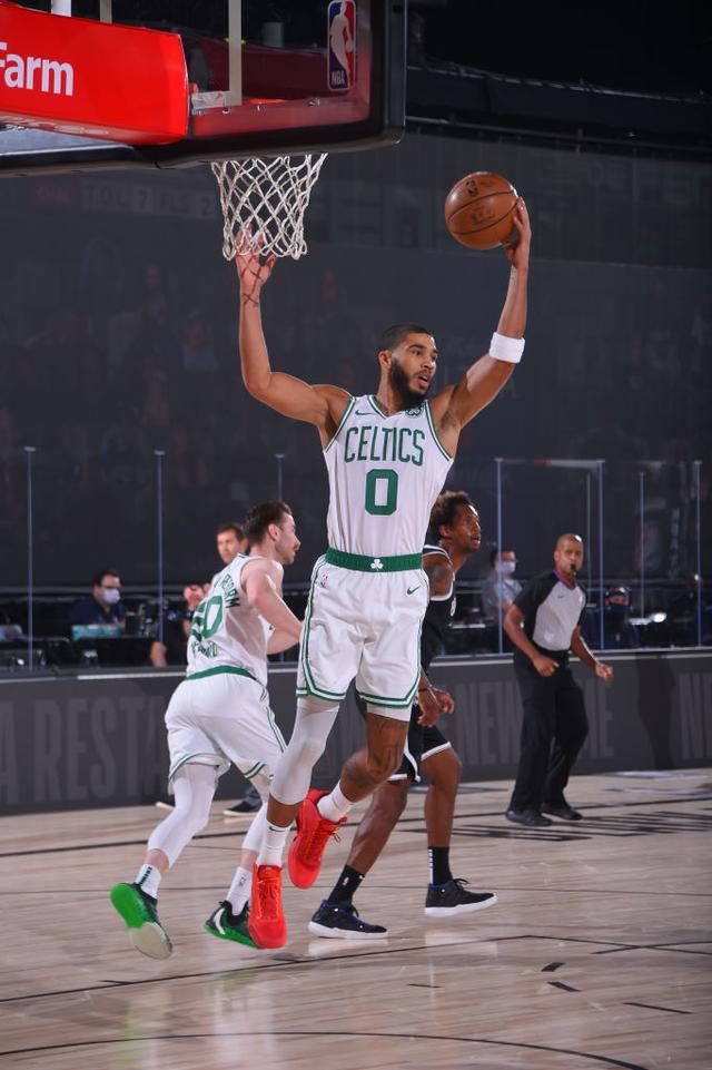 仅牵动着巴 仅牵动着巴