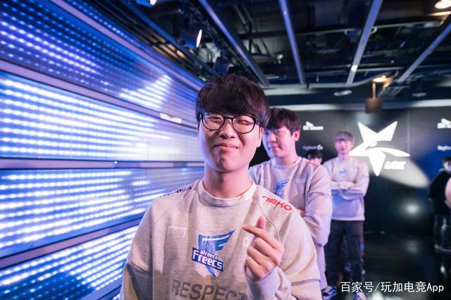 于自己的辉 于自己的辉